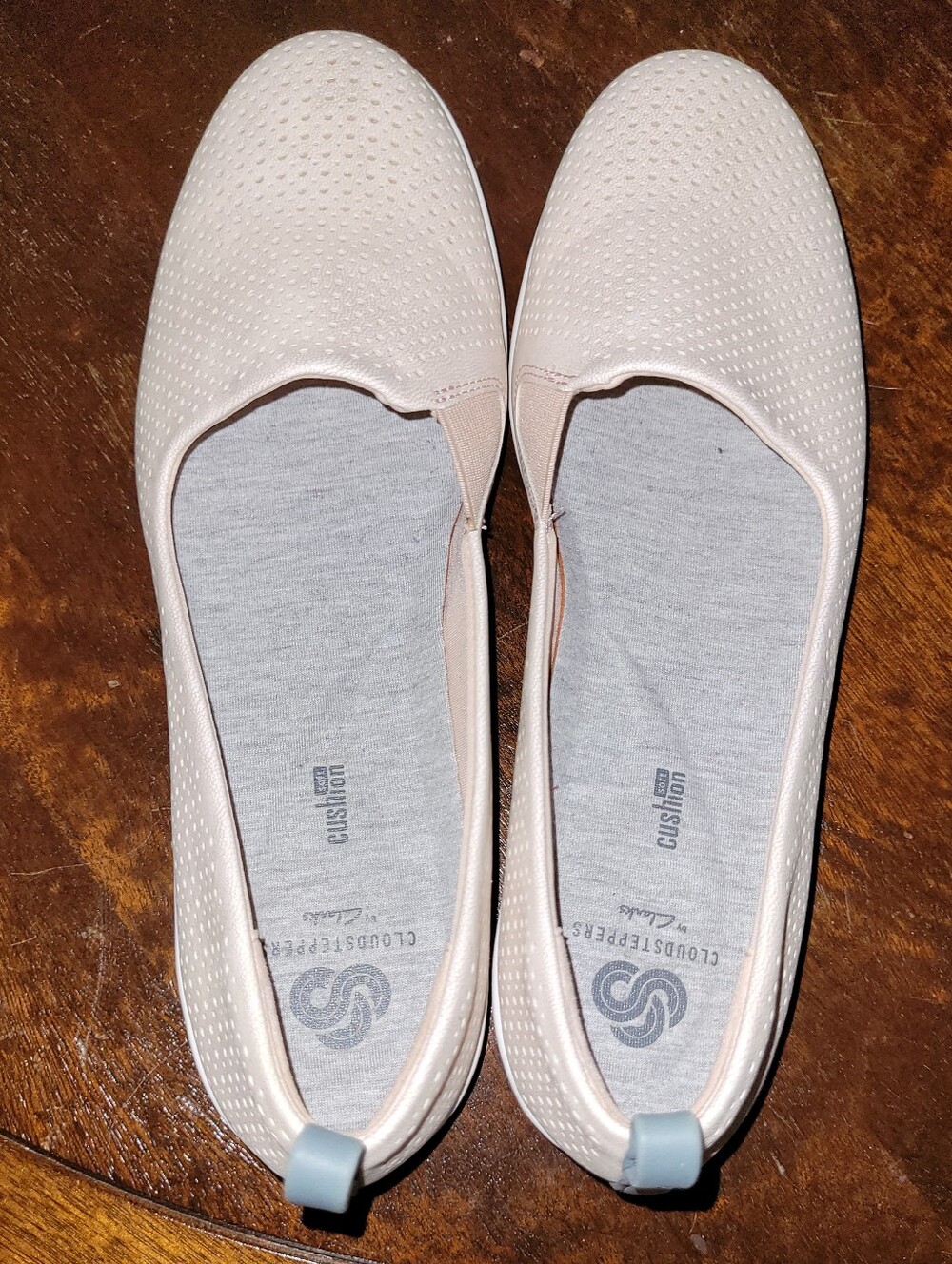 Clarks Cloudsteppers Women's Blush Slip-On Flats. Size 9 Med. - Picture 2 of 9